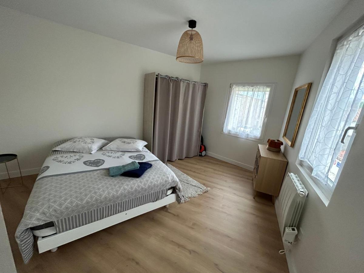 Appartement T2 Lumineux Et Cosy Au Calme Proche Du Centre Avec Tv Et Wifi ลาโรแชล ภายนอก รูปภาพ