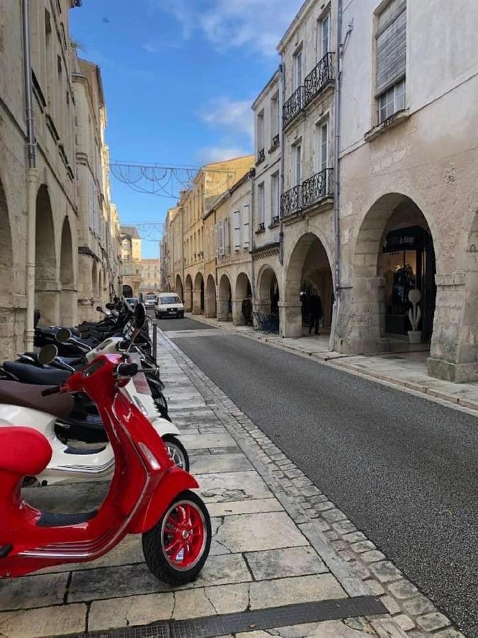 Appartement T2 Lumineux Et Cosy Au Calme Proche Du Centre Avec Tv Et Wifi ลาโรแชล ภายนอก รูปภาพ